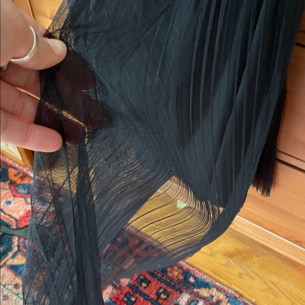 BANANA REPUBLIC Pleated Thule skirt